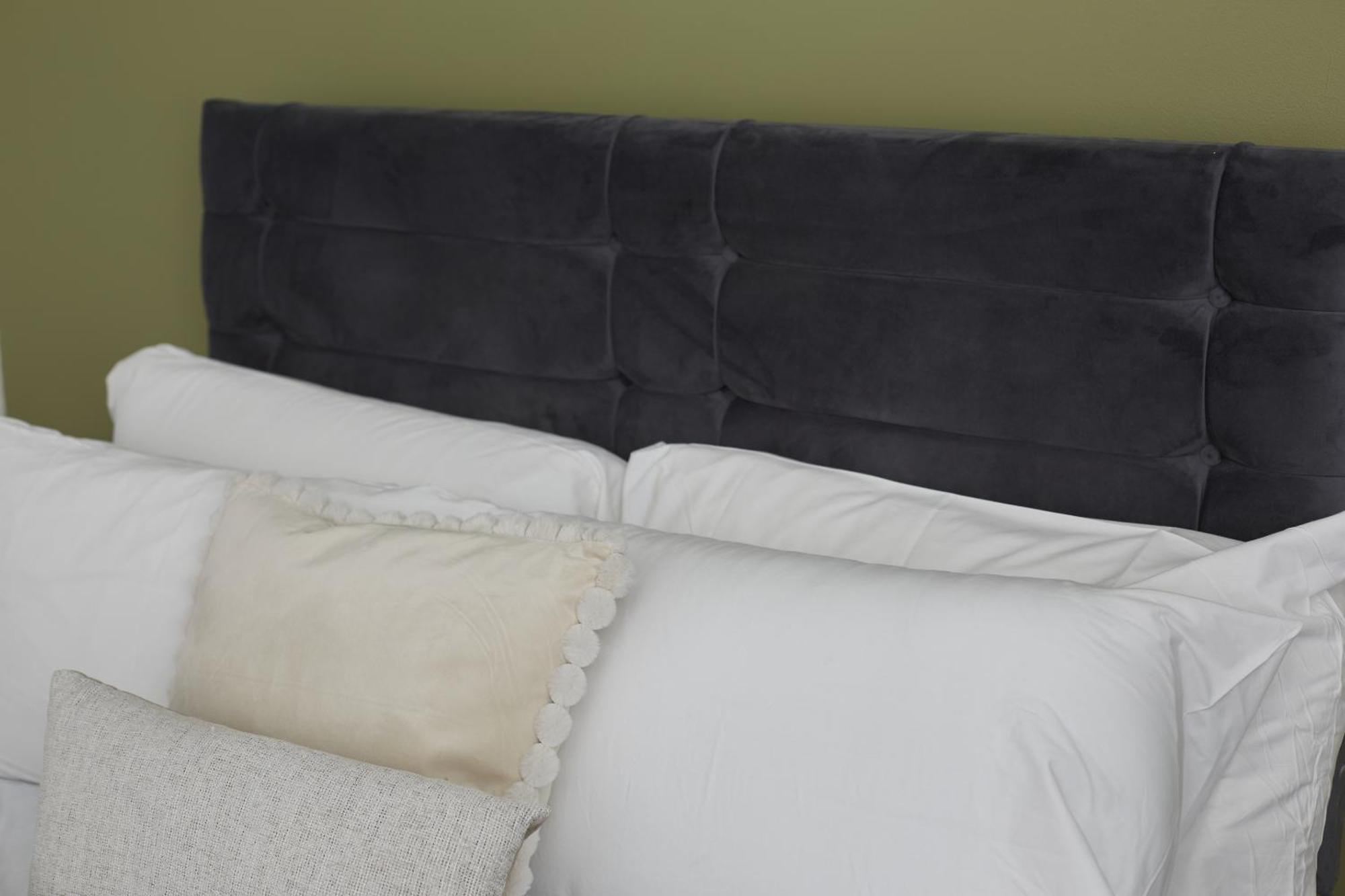 Bv Royal Comfy Seven Queensgate Huddersfield